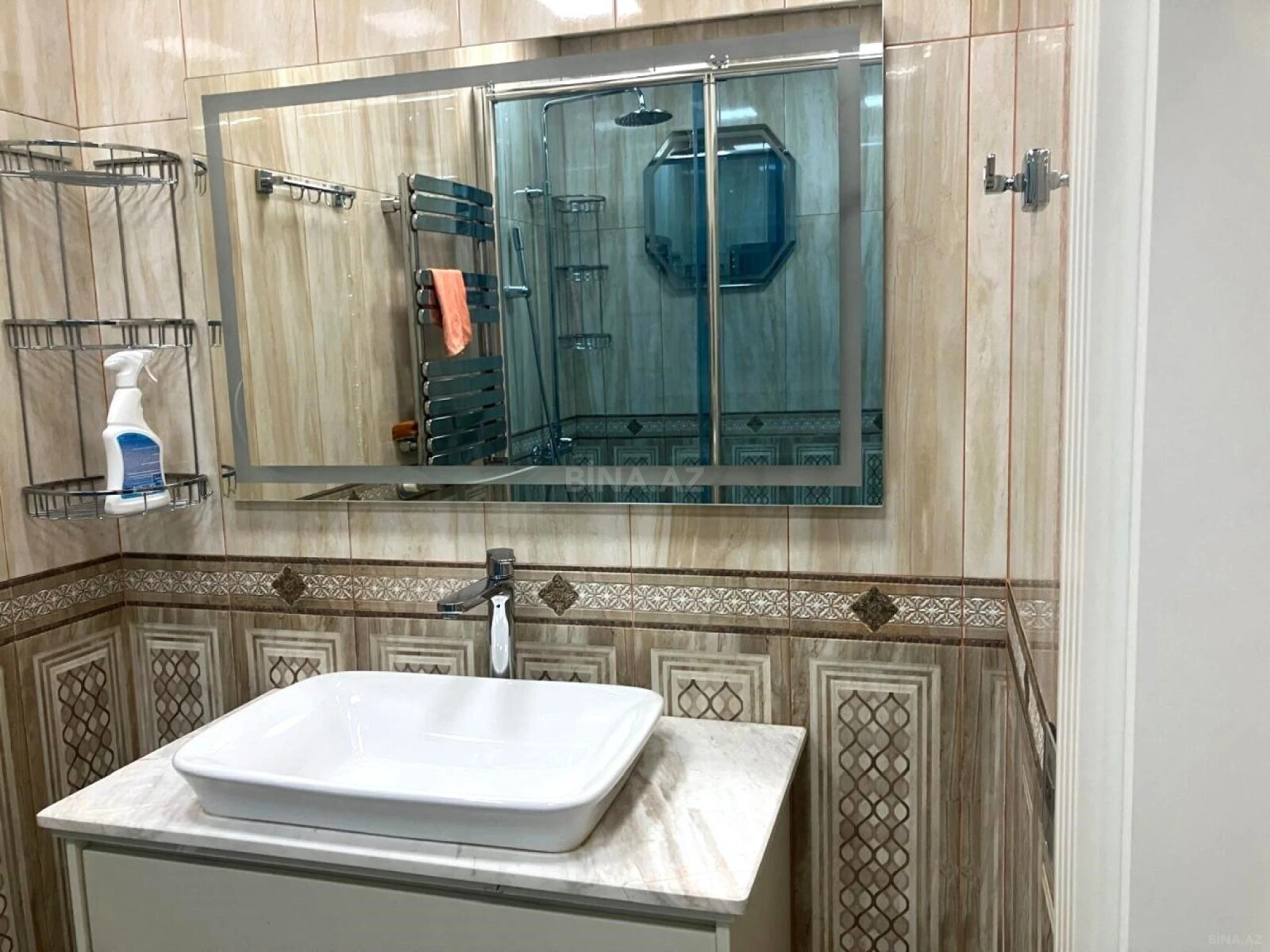 Satılır 3 otaqlı mənzil 140 m²
