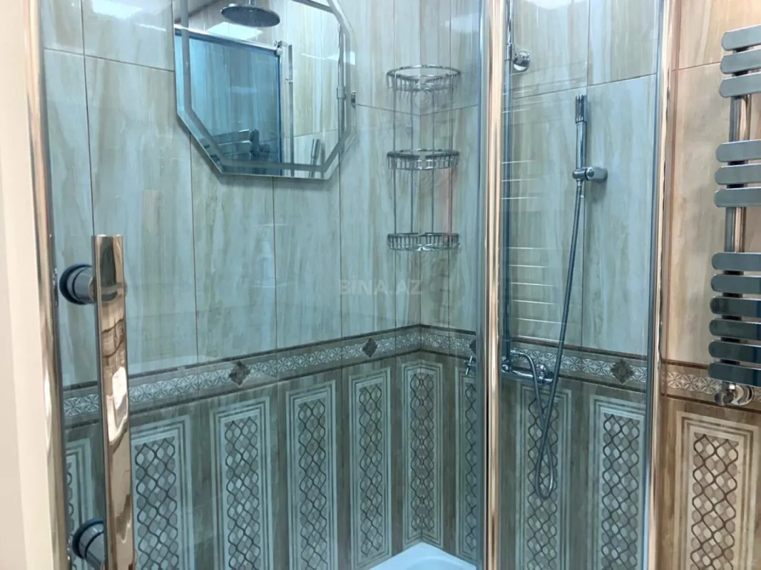 Satılır 3 otaqlı mənzil 140 m²