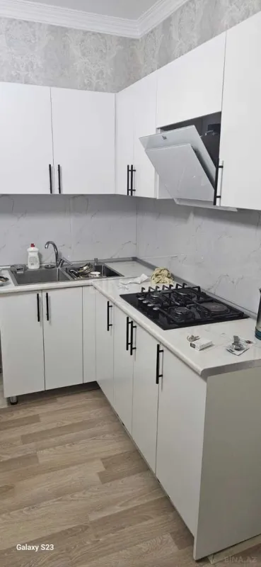 Kirayə verilir 2 otaqlı mənzil 75 m²