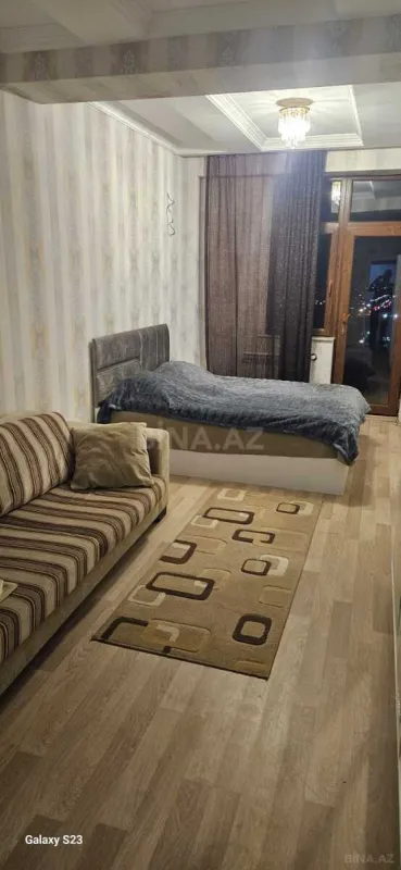 Kirayə verilir 2 otaqlı mənzil 75 m²