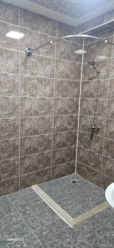 Kirayə verilir 2 otaqlı mənzil 75 m²