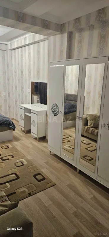 Kirayə verilir 2 otaqlı mənzil 75 m²