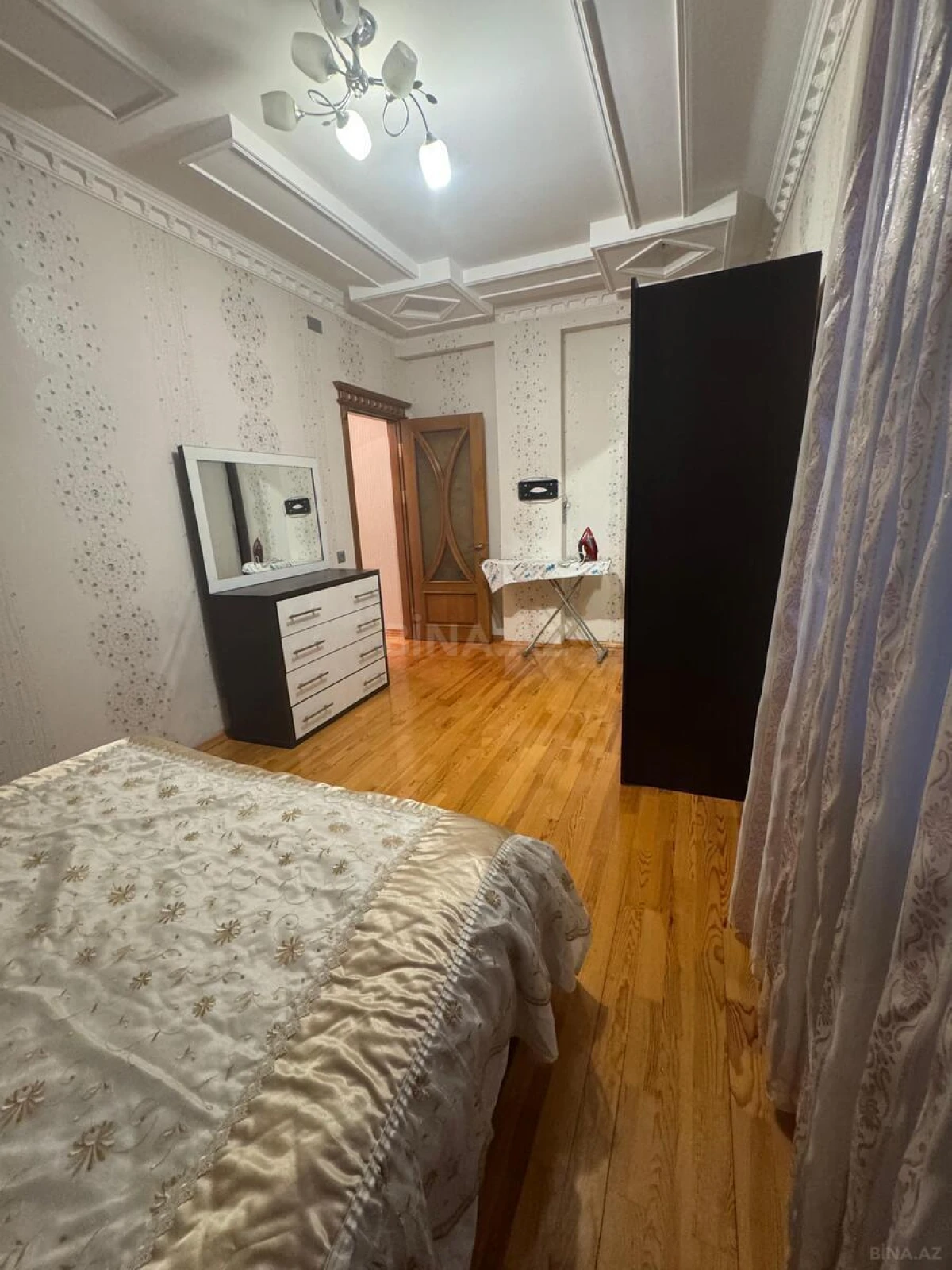 Kirayə verilir 2 otaqlı mənzil 80 m²