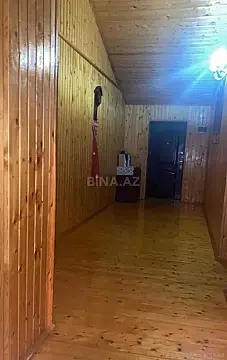 Satılır 9 otaqlı həyət evi 700 m²