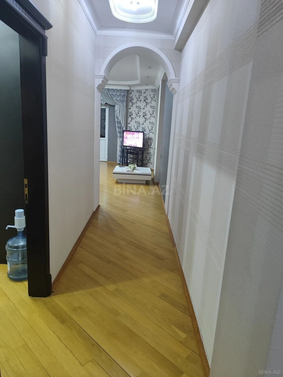 Kirayə verilir 3 otaqlı mənzil 135 m²