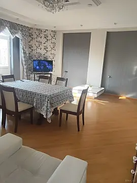 Kirayə verilir 3 otaqlı mənzil 135 m²