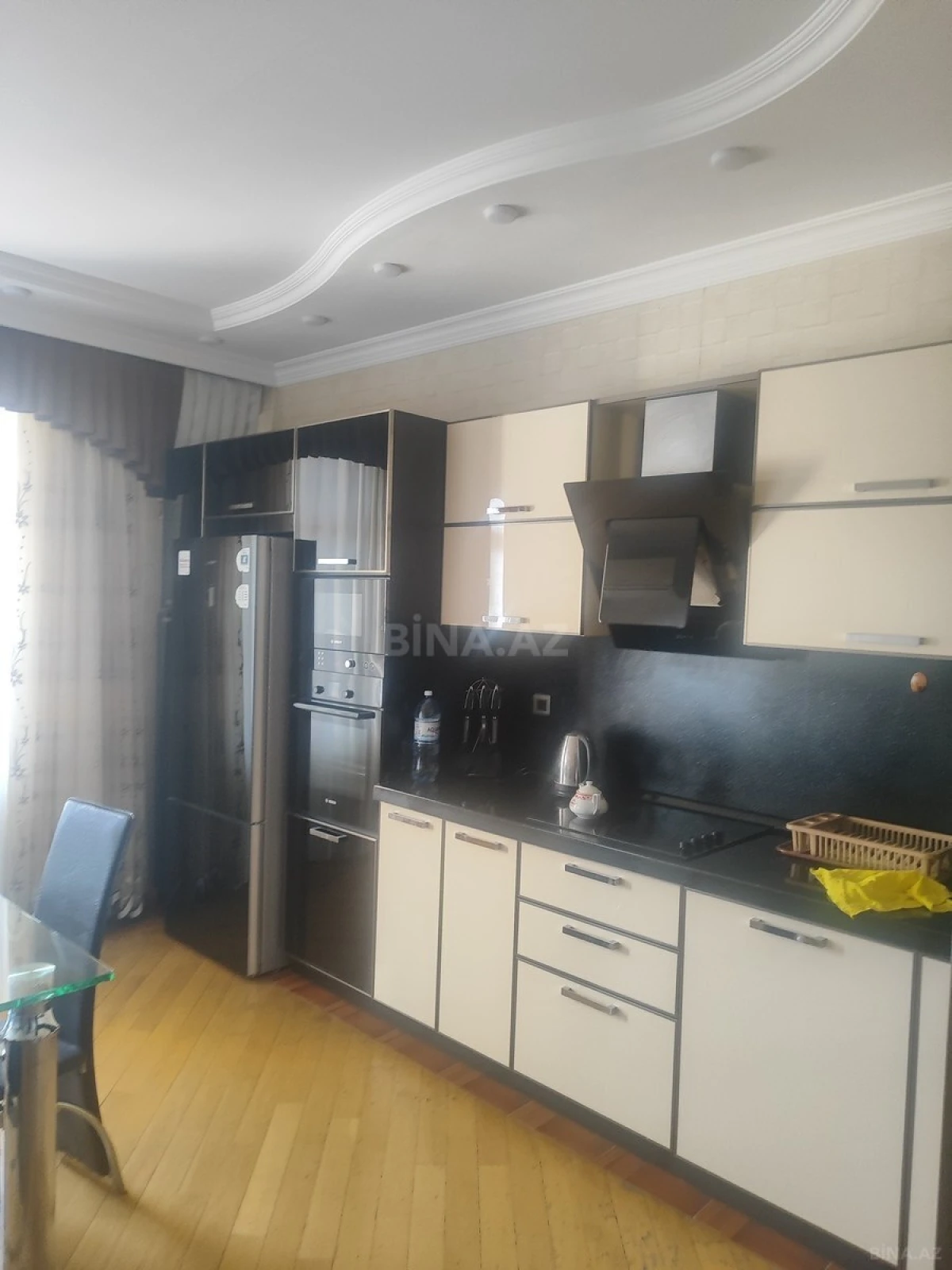 Kirayə verilir 3 otaqlı mənzil 135 m²
