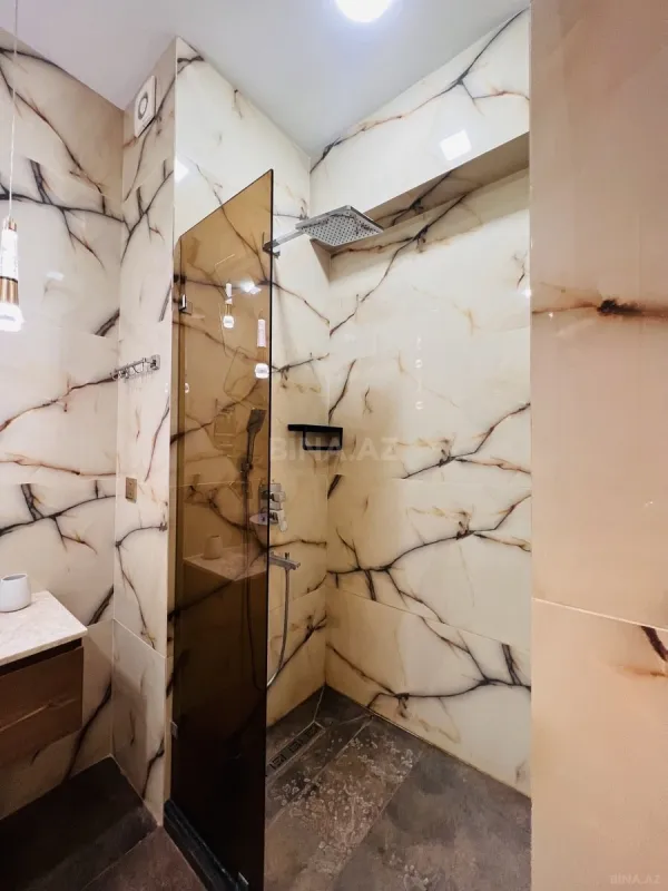 Kirayə verilir 2 otaqlı mənzil 65 m²