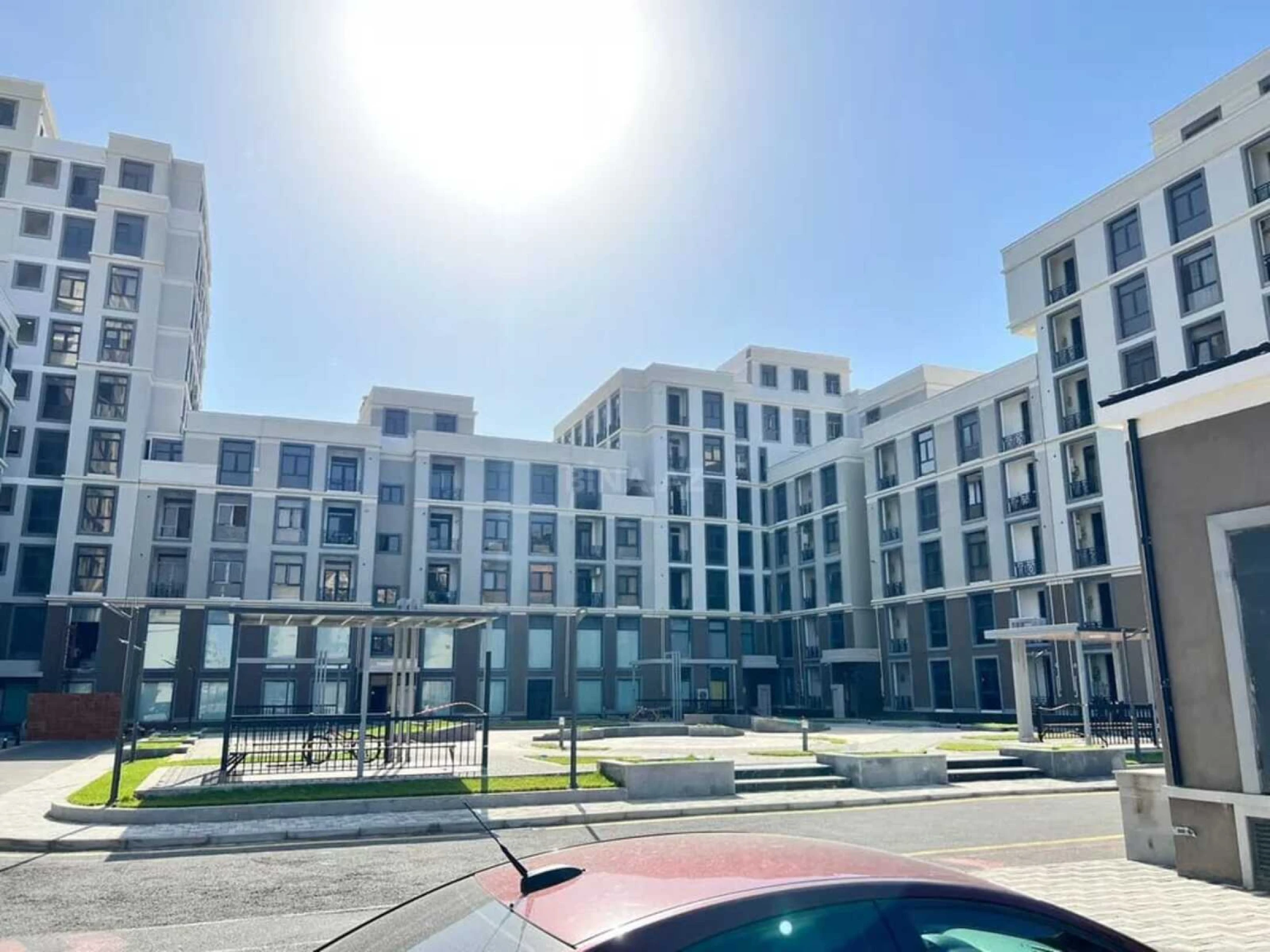 Satılır 2 otaqlı mənzil 76.6 m²