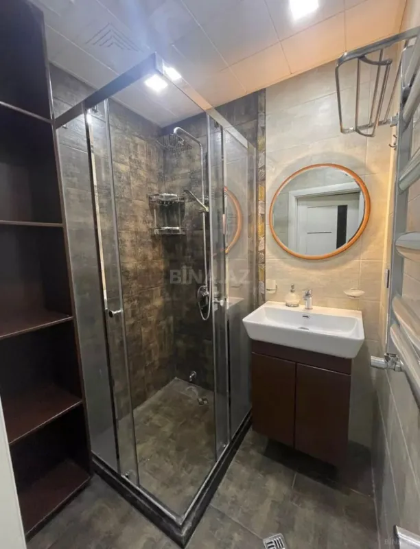 Kirayə verilir 2 otaqlı mənzil 75 m²