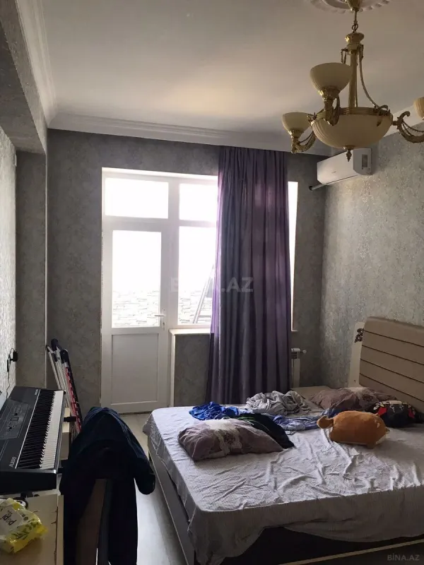 Satılır 2 otaqlı mənzil 73 m²