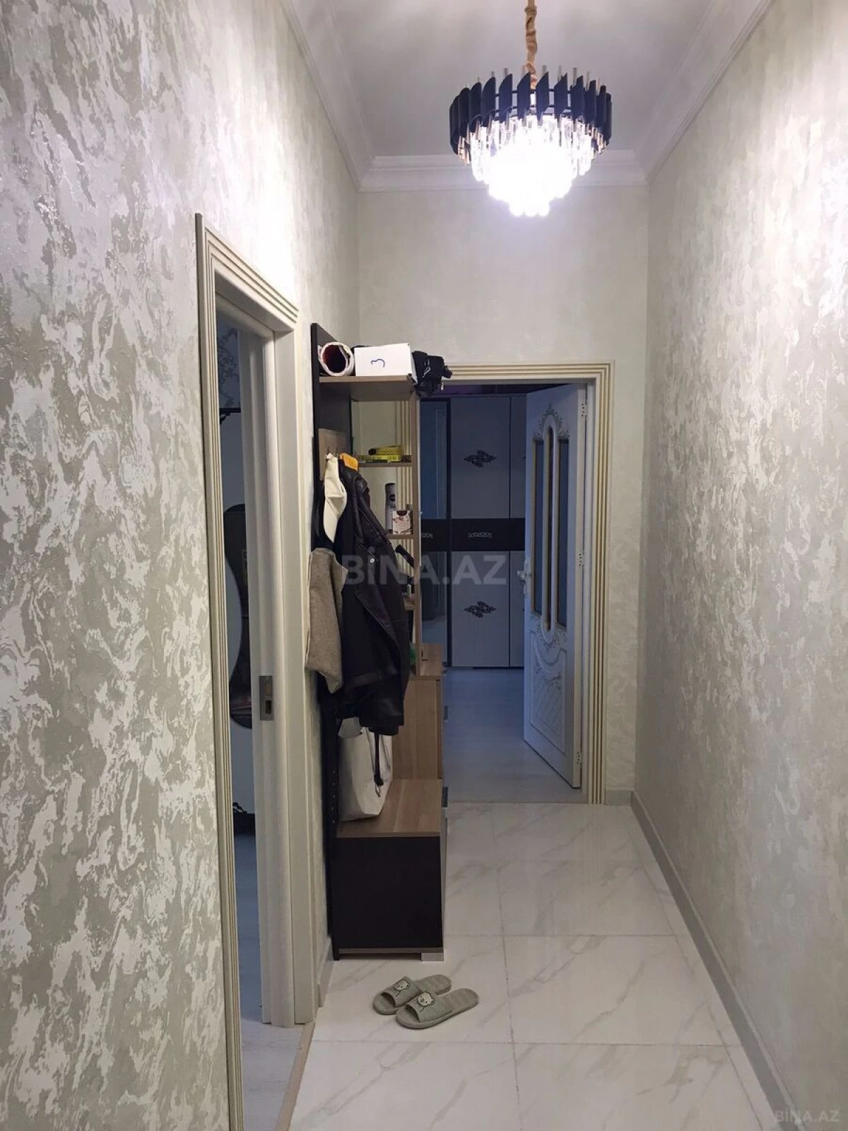 Satılır 2 otaqlı mənzil 73 m²