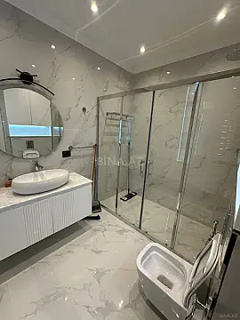 Kirayə verilir 2 otaqlı mənzil 86 m²