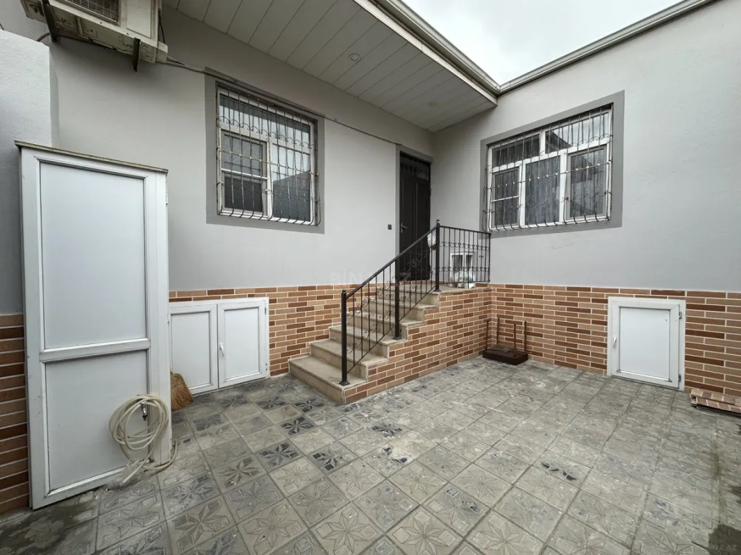 Satılır 4 otaqlı həyət evi 120 m²