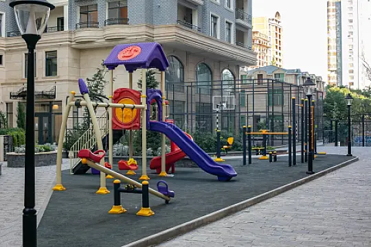 Kirayə verilir 2 otaqlı mənzil 100 m²