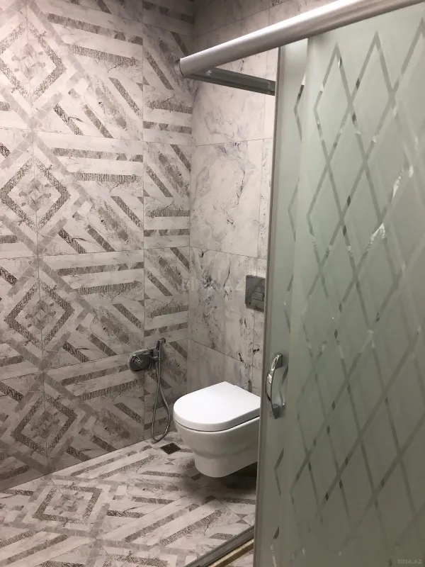 Kirayə verilir 2 otaqlı mənzil 100 m²