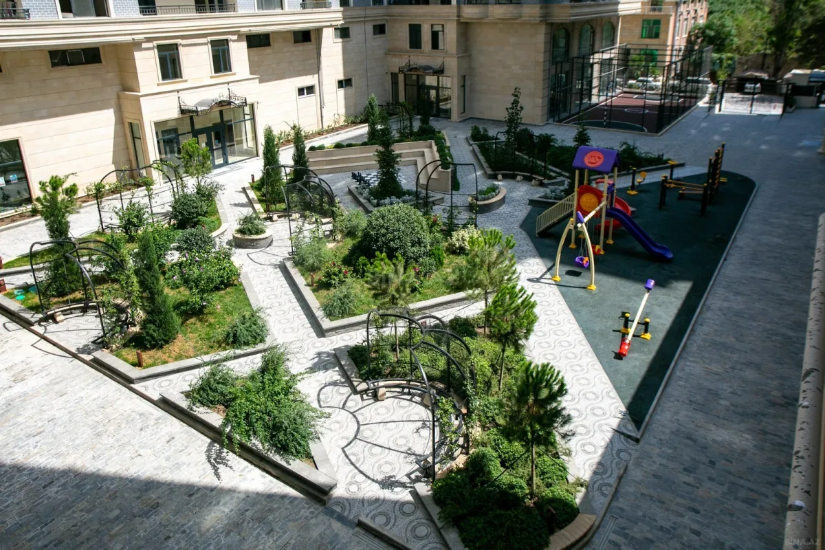 Kirayə verilir 2 otaqlı mənzil 100 m²