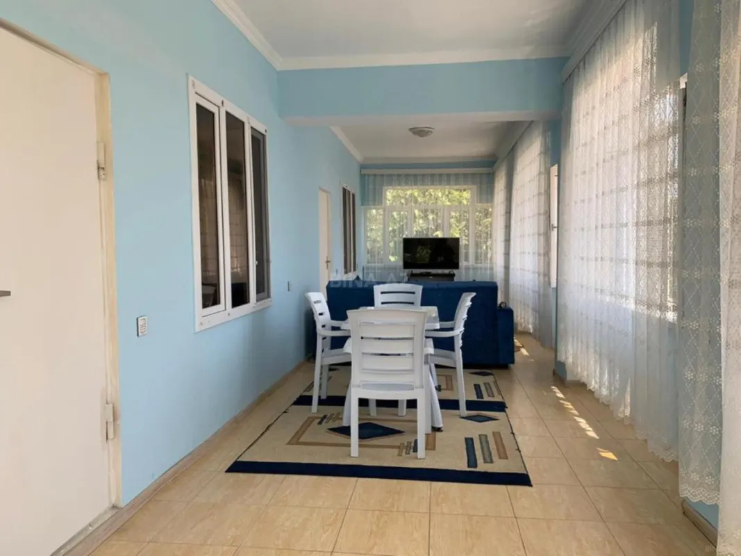 Satılır 6 otaqlı həyət evi 360 m²