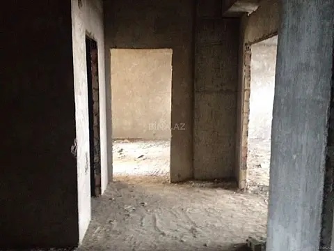 Satılır 4 otaqlı mənzil 200 m²