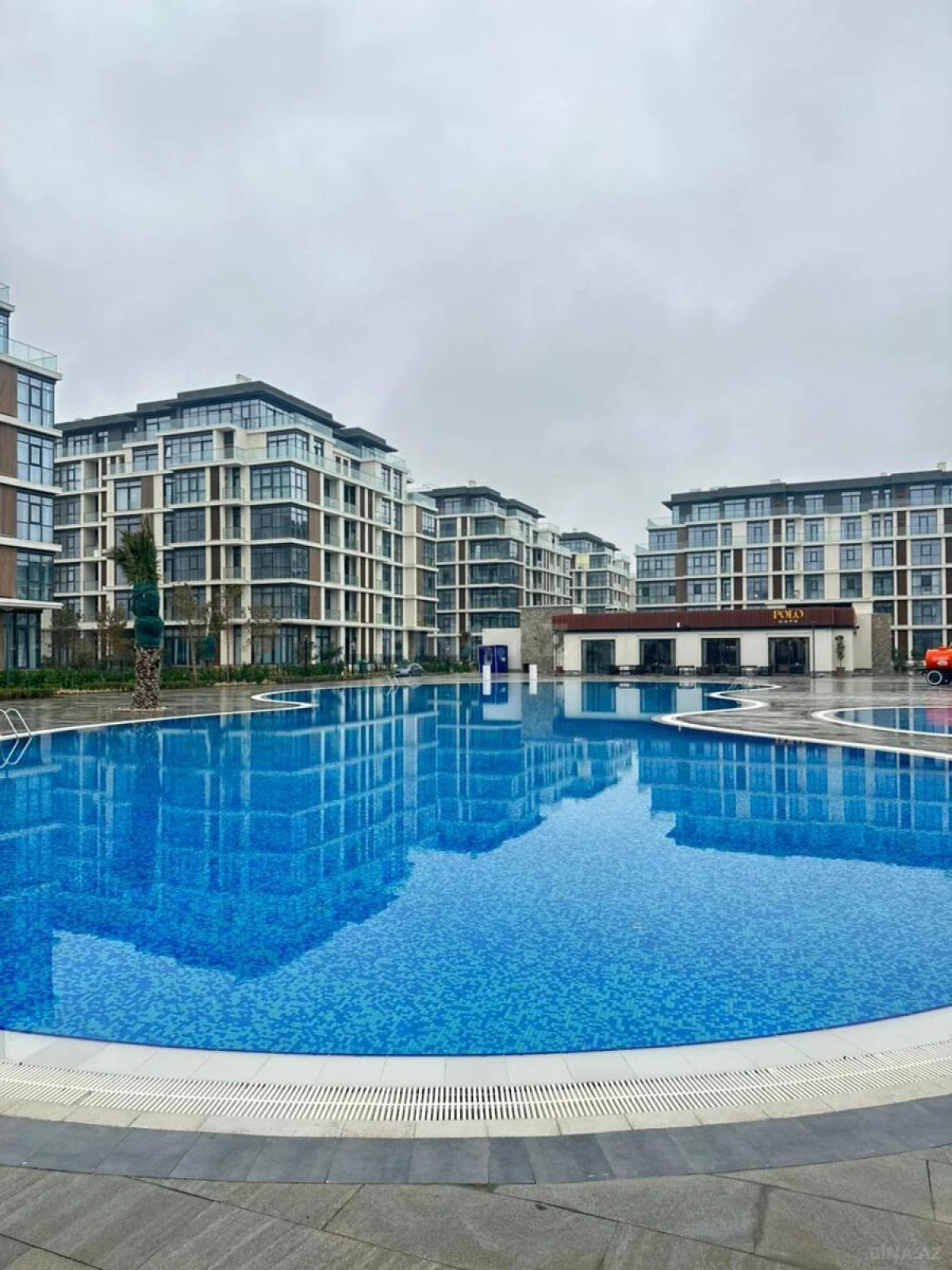 Kirayə verilir 2 otaqlı mənzil 110 m²