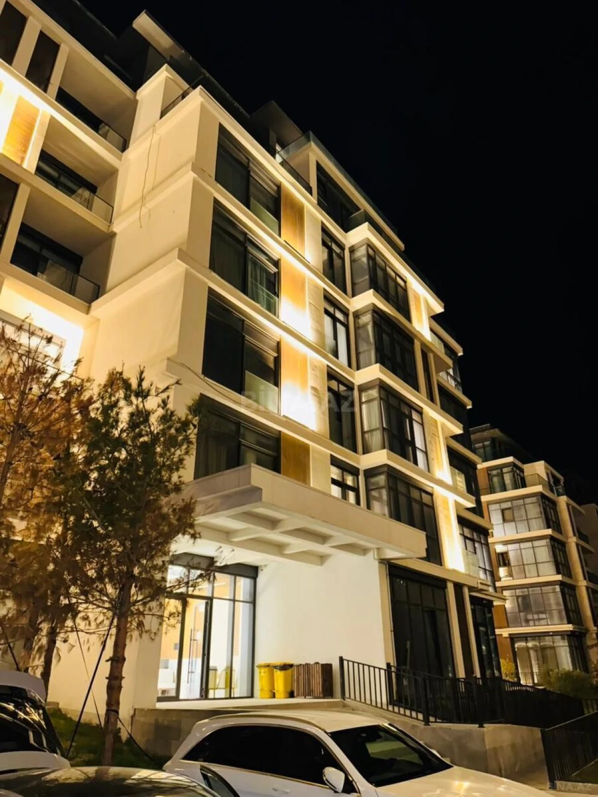 Kirayə verilir 2 otaqlı mənzil 110 m²