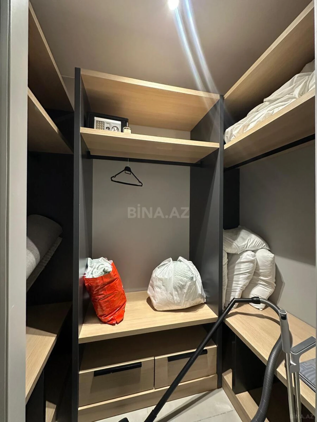 Kirayə verilir 2 otaqlı mənzil 110 m²