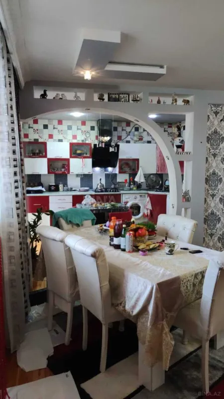 Satılır 4 otaqlı mənzil 100 m²