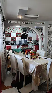 Satılır 4 otaqlı mənzil 100 m²