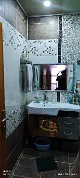 Satılır 4 otaqlı mənzil 100 m²