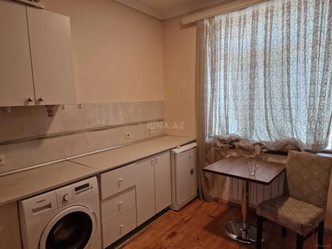 Kirayə verilir 5 otaqlı həyət evi 240 m²