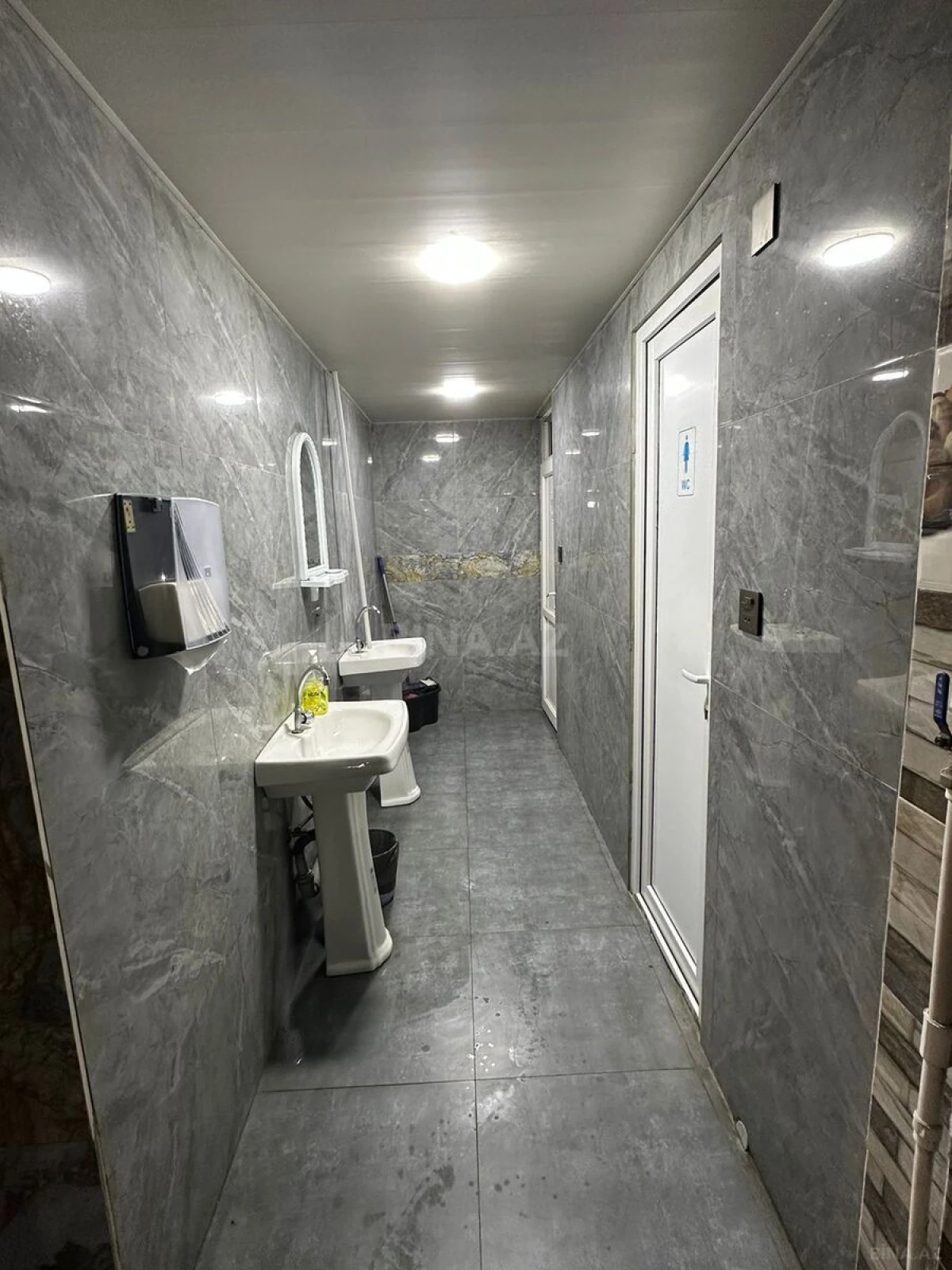 Kirayə verilir obyekt 250 m²