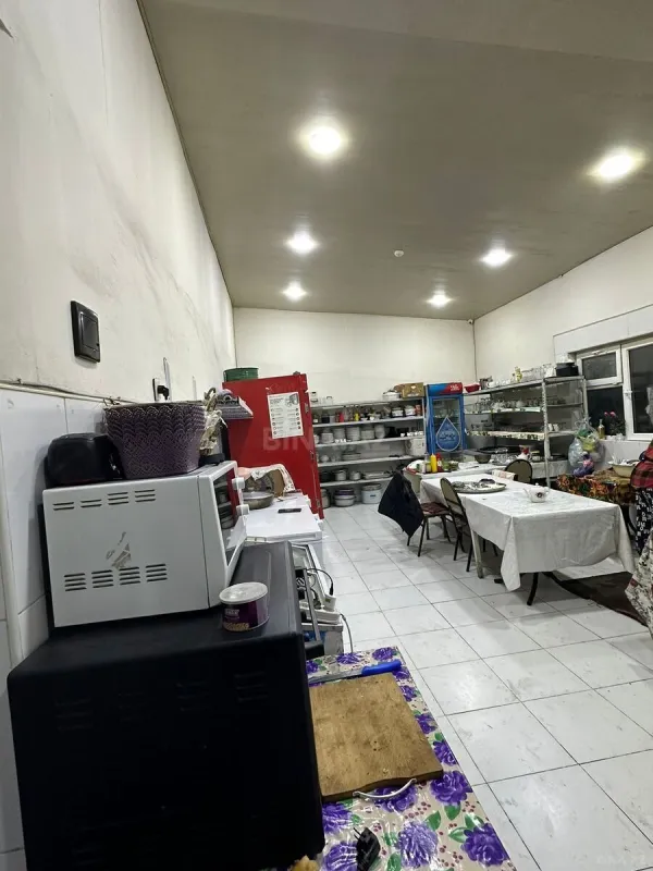 Kirayə verilir obyekt 250 m²