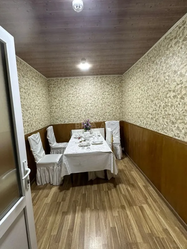 Kirayə verilir obyekt 250 m²