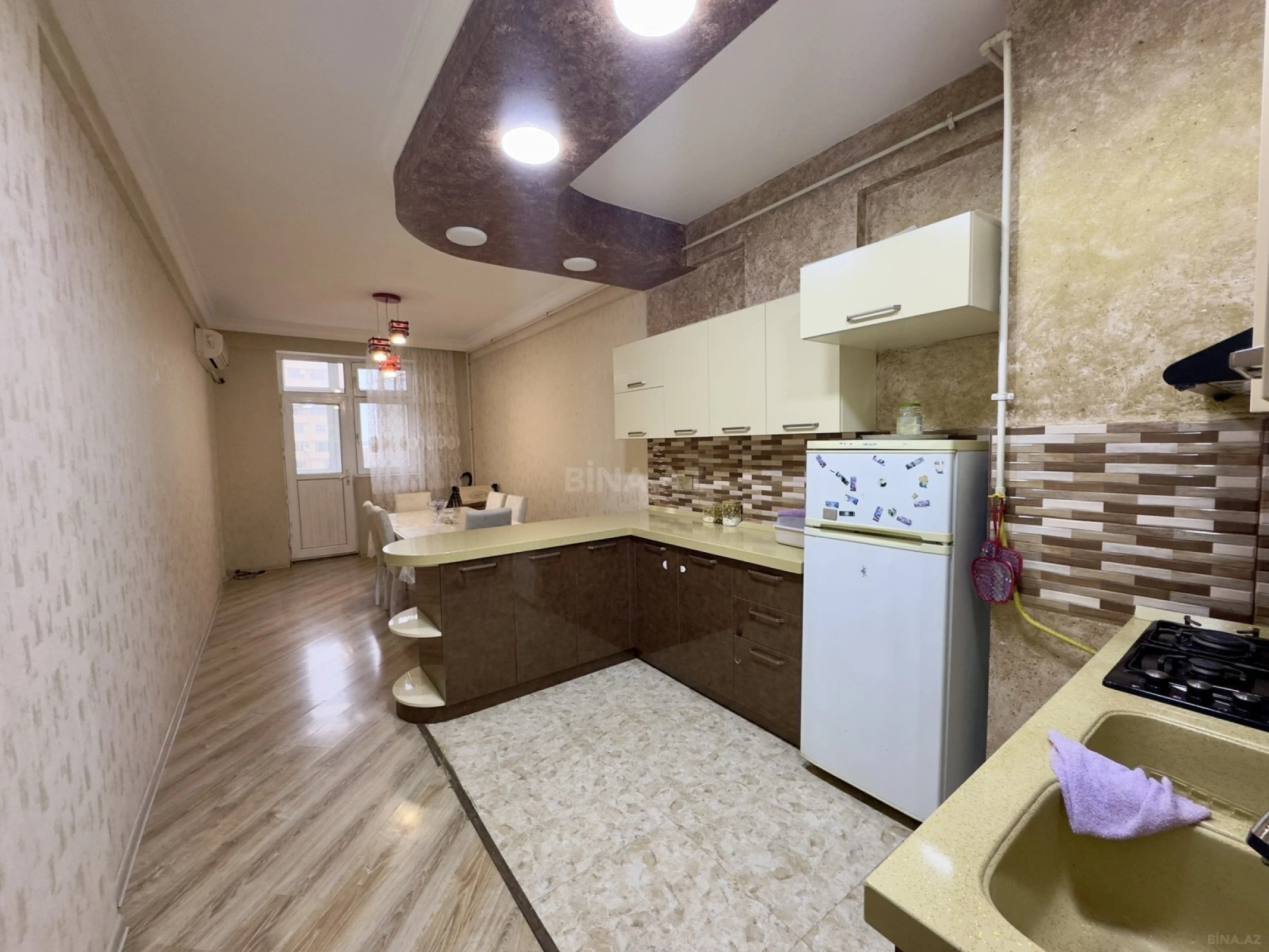 Satılır 3 otaqlı mənzil 97 m²