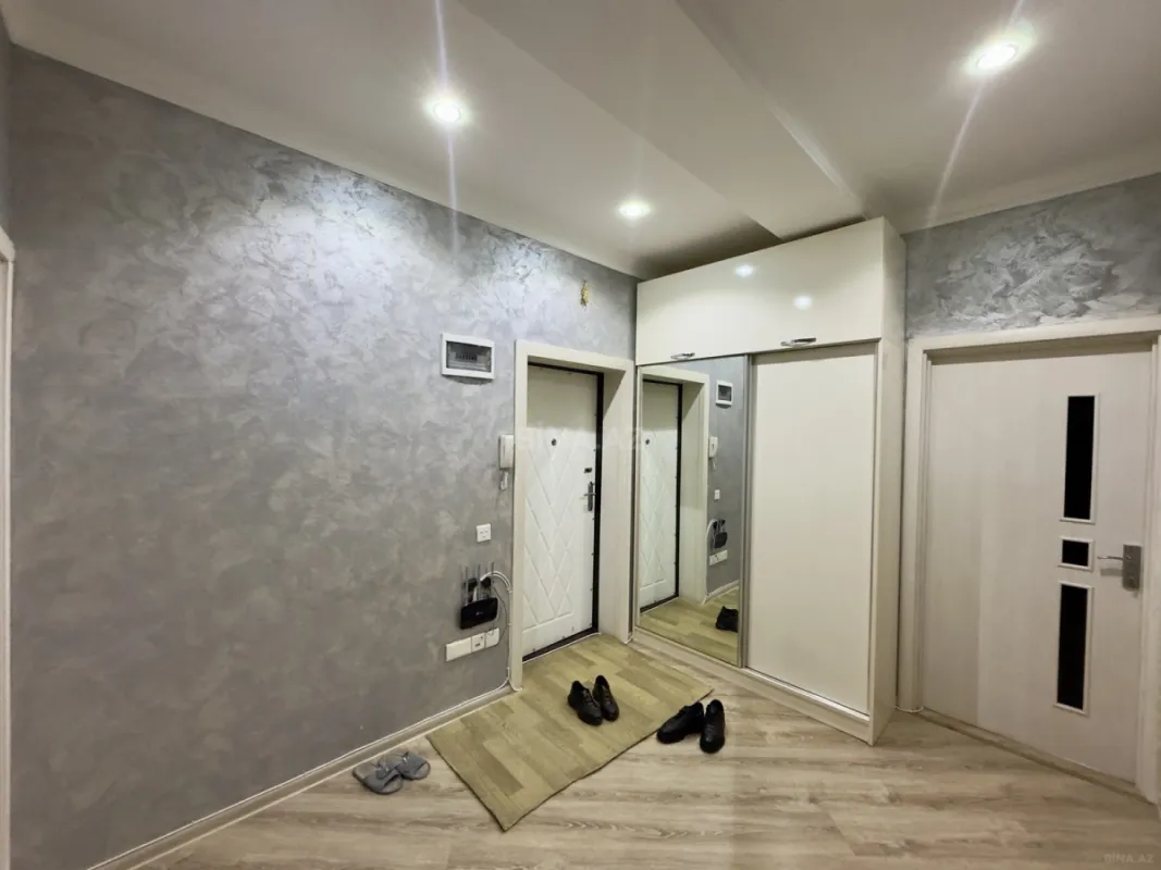 Satılır 3 otaqlı mənzil 97 m²