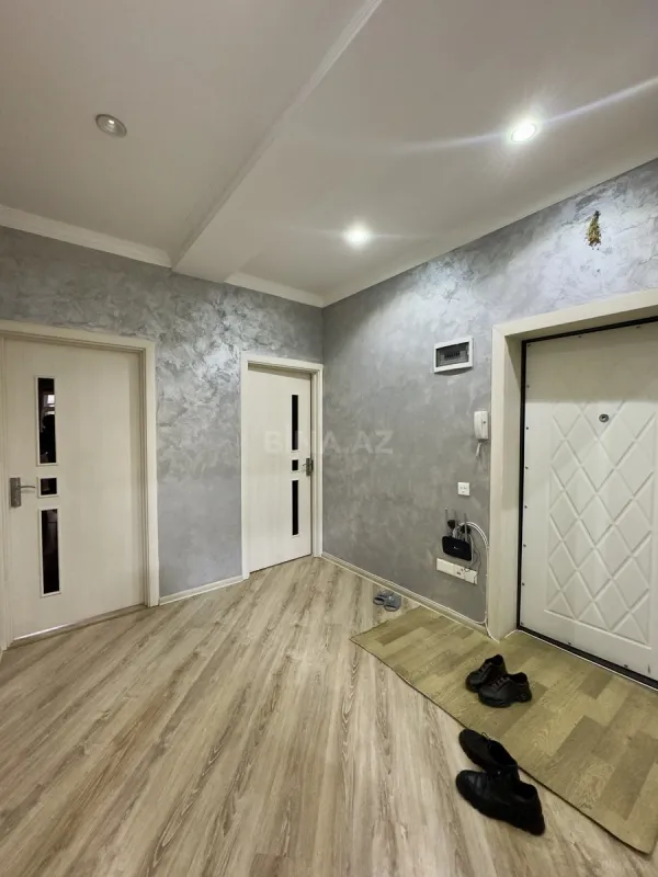 Satılır 3 otaqlı mənzil 97 m²