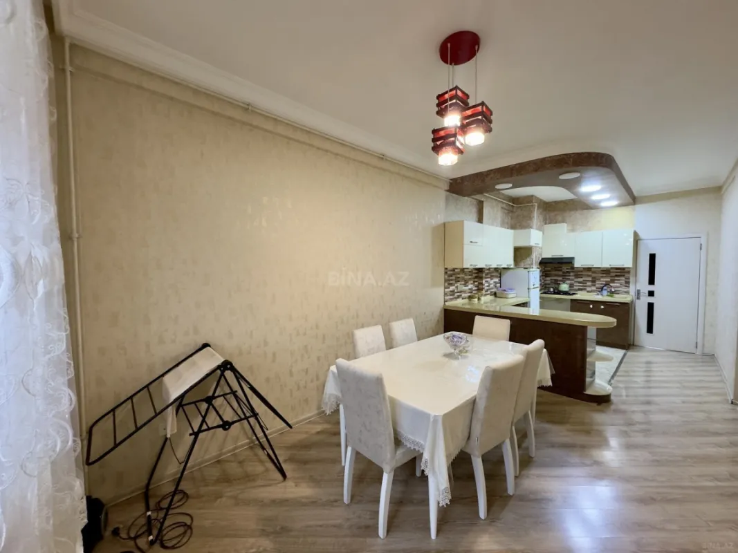 Satılır 3 otaqlı mənzil 97 m²