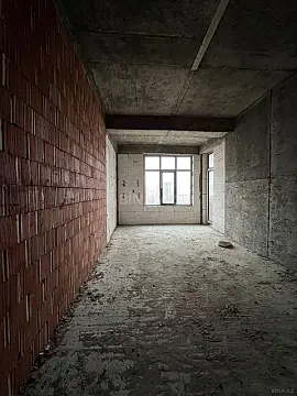 Satılır 3 otaqlı mənzil 137 m²