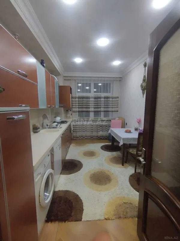 Satılır 3 otaqlı mənzil 108 m²