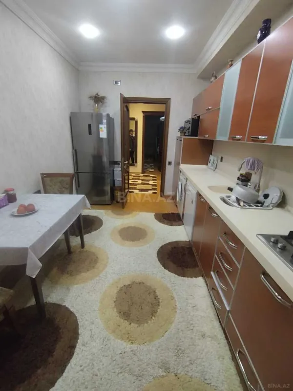 Satılır 3 otaqlı mənzil 108 m²