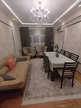 Satılır 3 otaqlı mənzil 108 m²