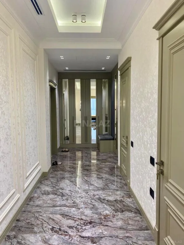 Kirayə verilir 4 otaqlı mənzil 170.7 m²