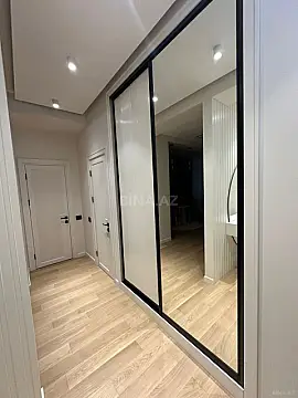 Kirayə verilir 2 otaqlı mənzil 86 m²