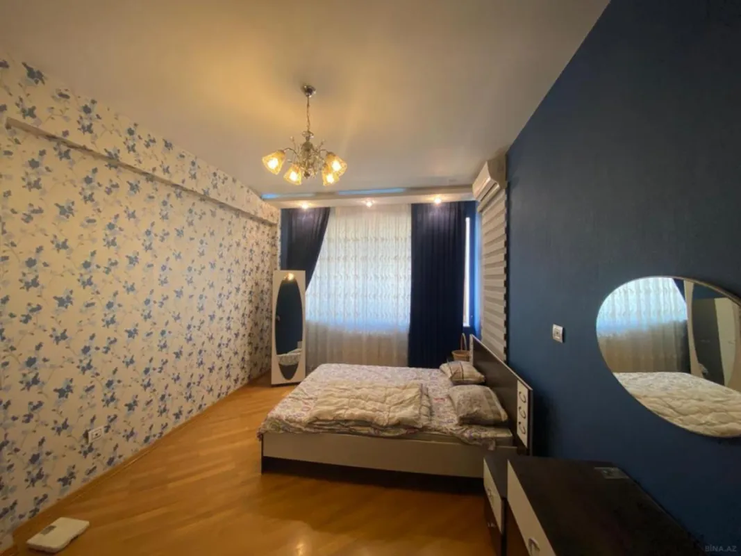 Satılır 3 otaqlı mənzil 147 m²