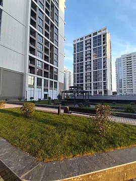 Satılır 4 otaqlı mənzil 176 m² — Bakı, Bakıxanov 4 otaq 176.00 m²