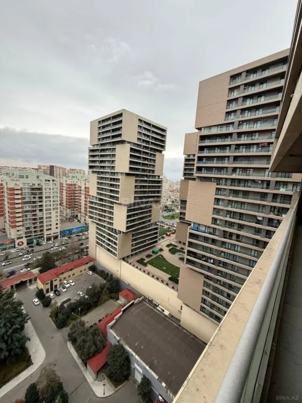 Satılır 2 otaqlı mənzil 98 m²