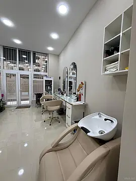 Satılır obyekt 56 m²