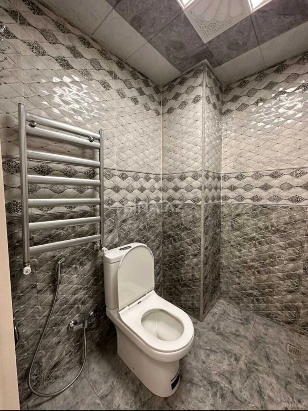 Satılır 3 otaqlı mənzil 71 m²