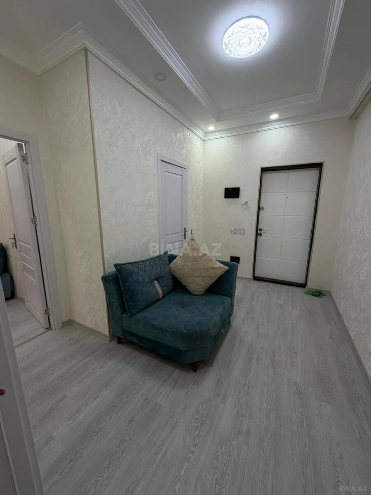 Kirayə verilir 2 otaqlı mənzil 65 m²