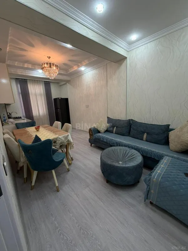 Kirayə verilir 2 otaqlı mənzil 65 m²